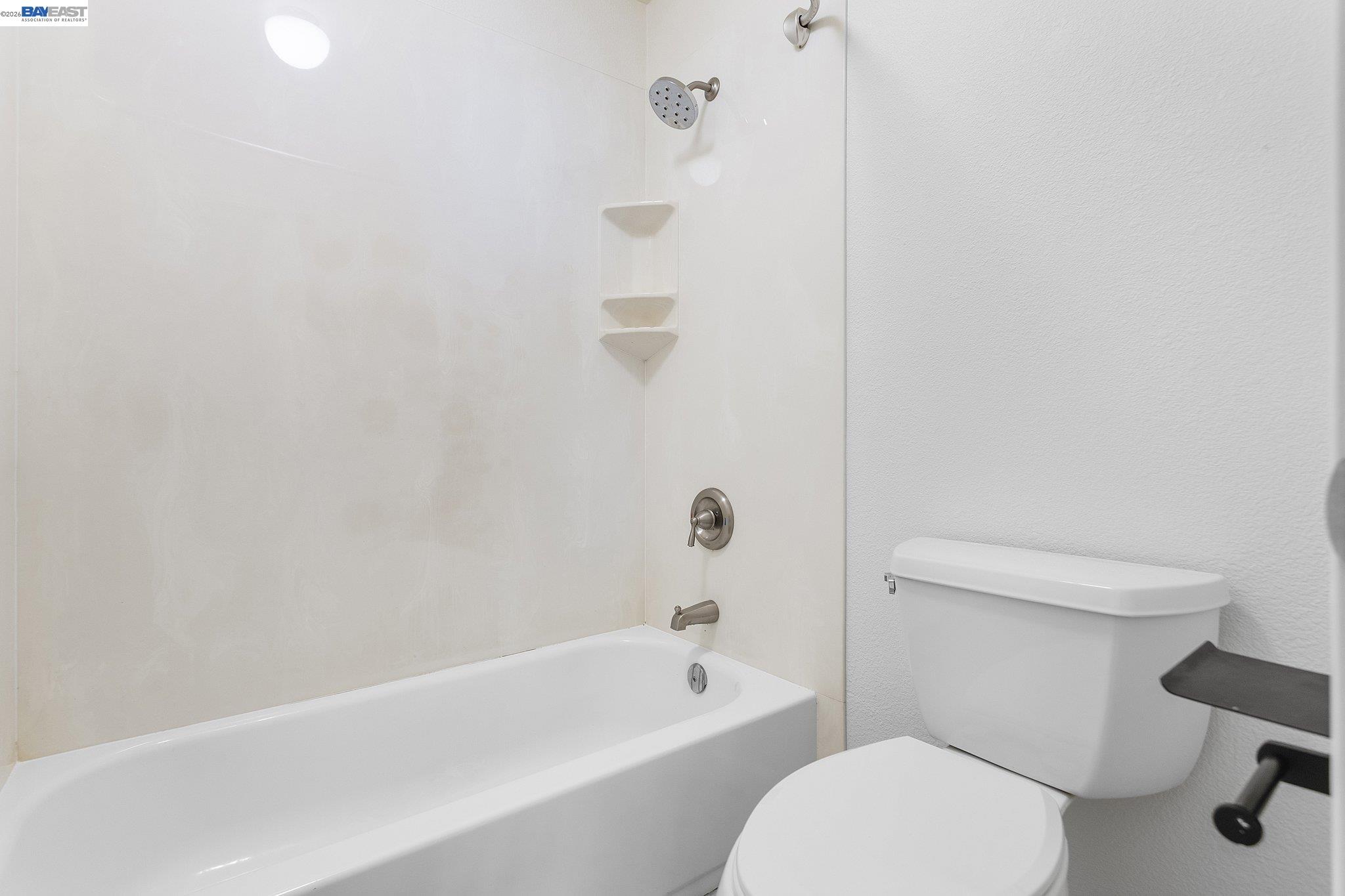 1044 Mohr Lane, Unit D Concord, CA 94518 - Photo 12 of 23