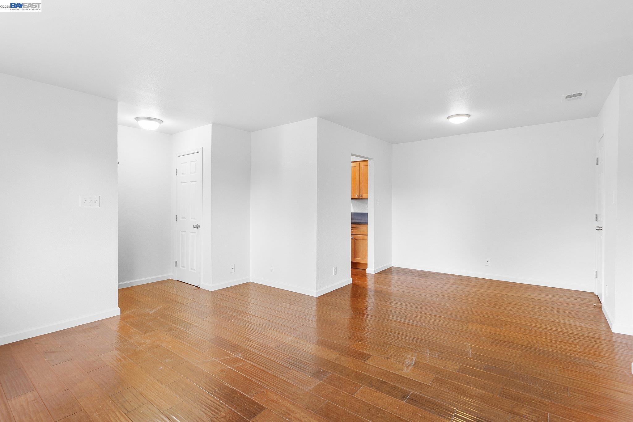 1044 Mohr Lane, Unit D Concord, CA 94518 - Photo 4 of 23