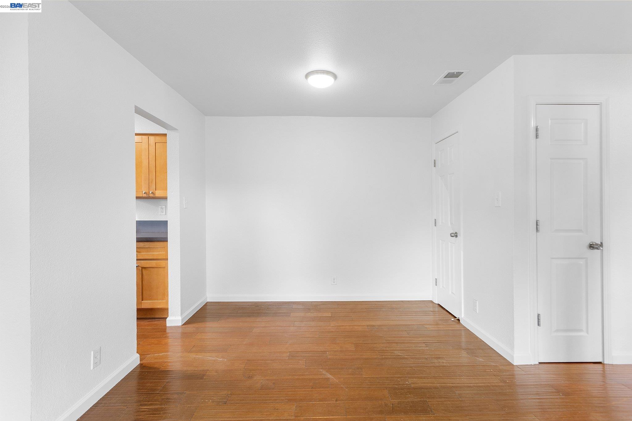 1044 Mohr Lane, Unit D Concord, CA 94518 - Photo 5 of 23