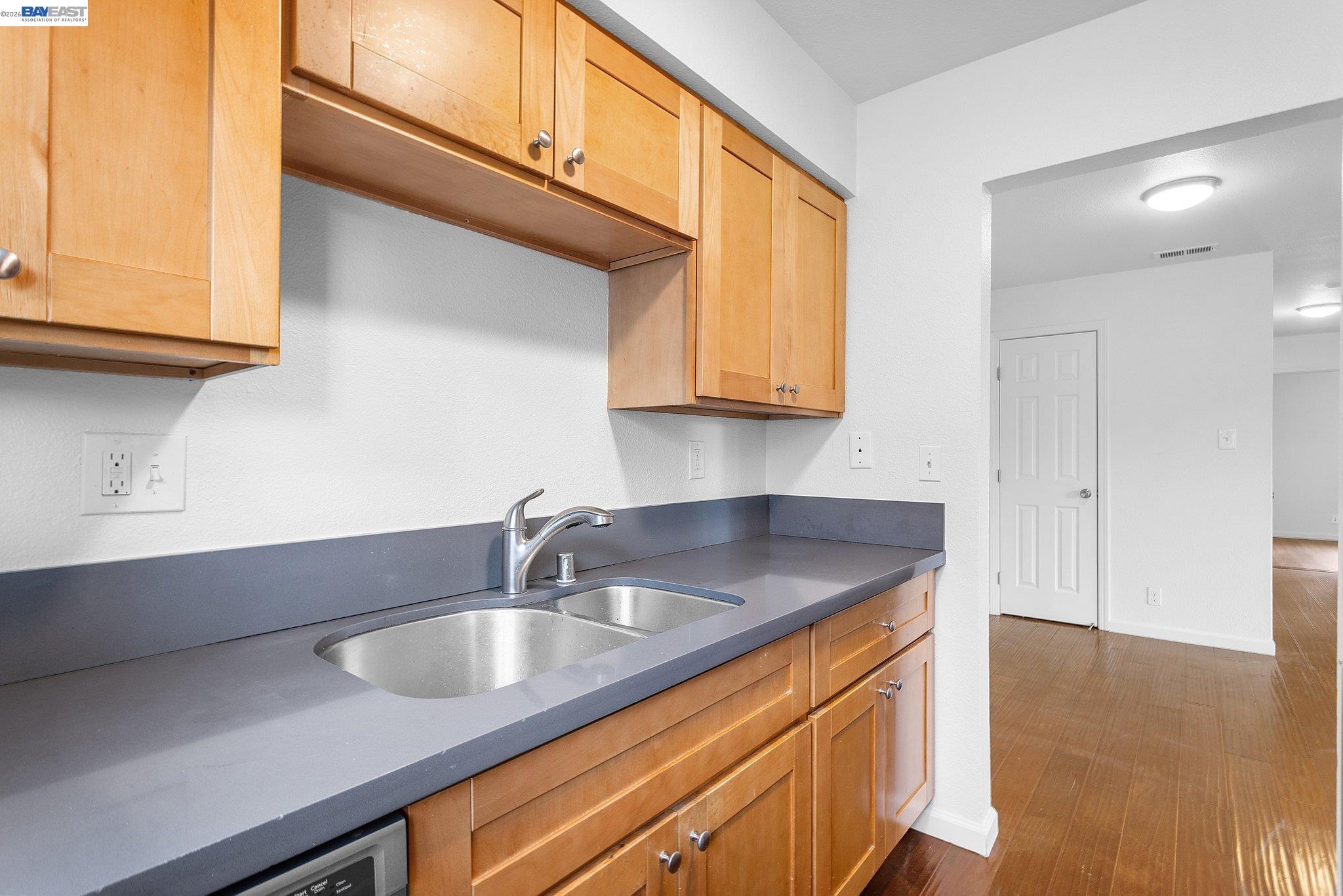 1044 Mohr Lane, Unit D Concord, CA 94518 - Photo 8 of 23