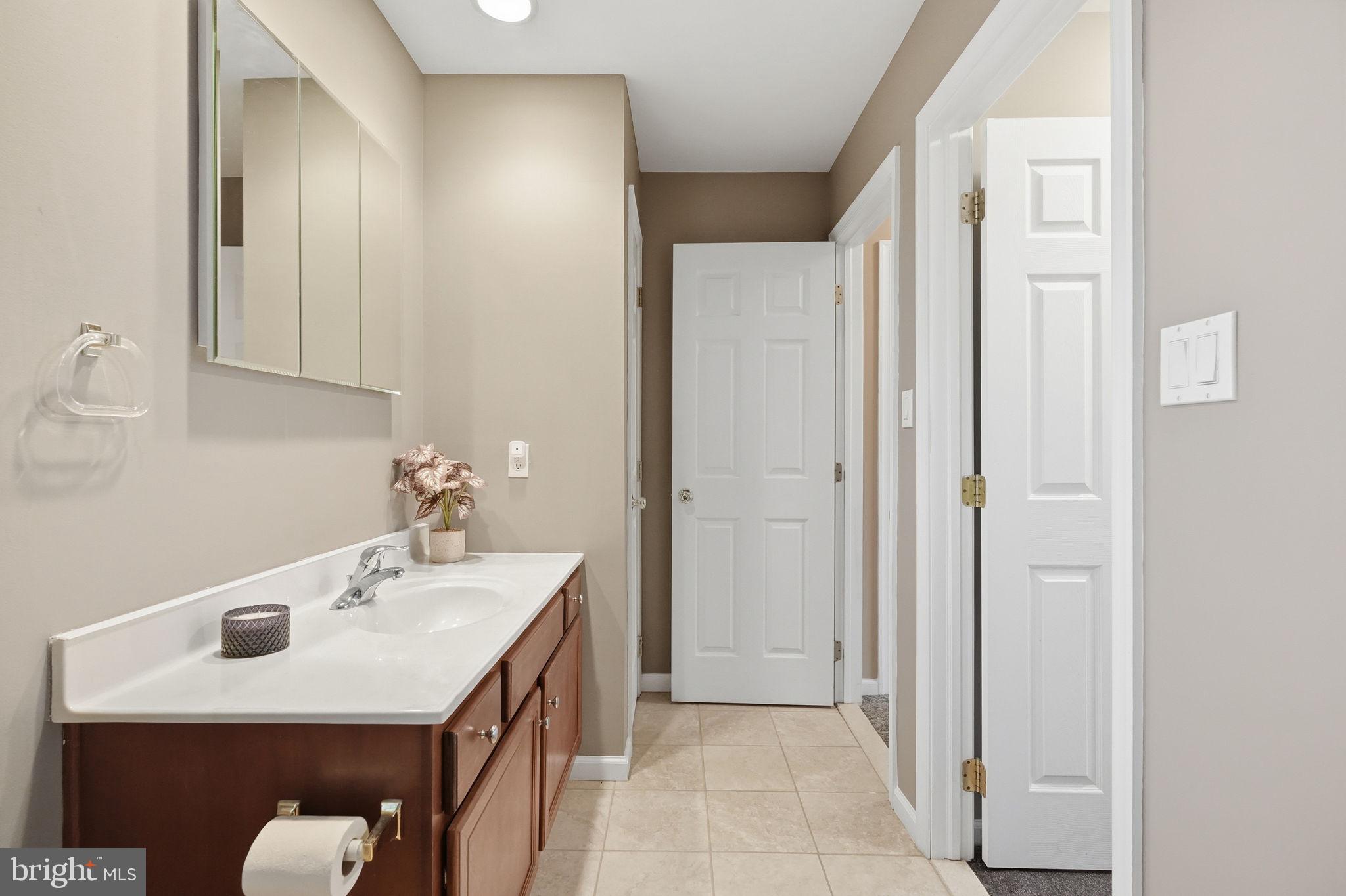 5529 Summit Street Whitehall, PA 18052 - Photo 38 of 64