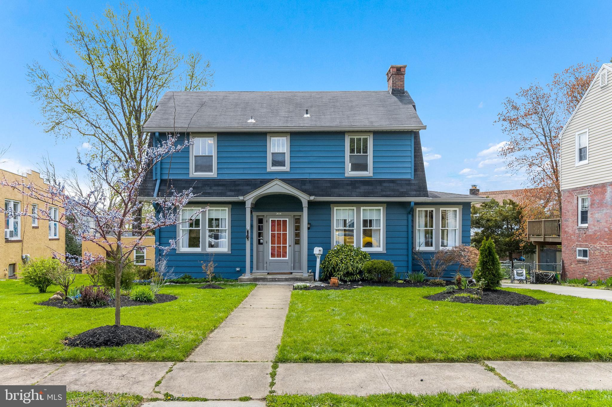 4303 Kensington Road Baltimore, MD 21229 - Photo 1 of 54