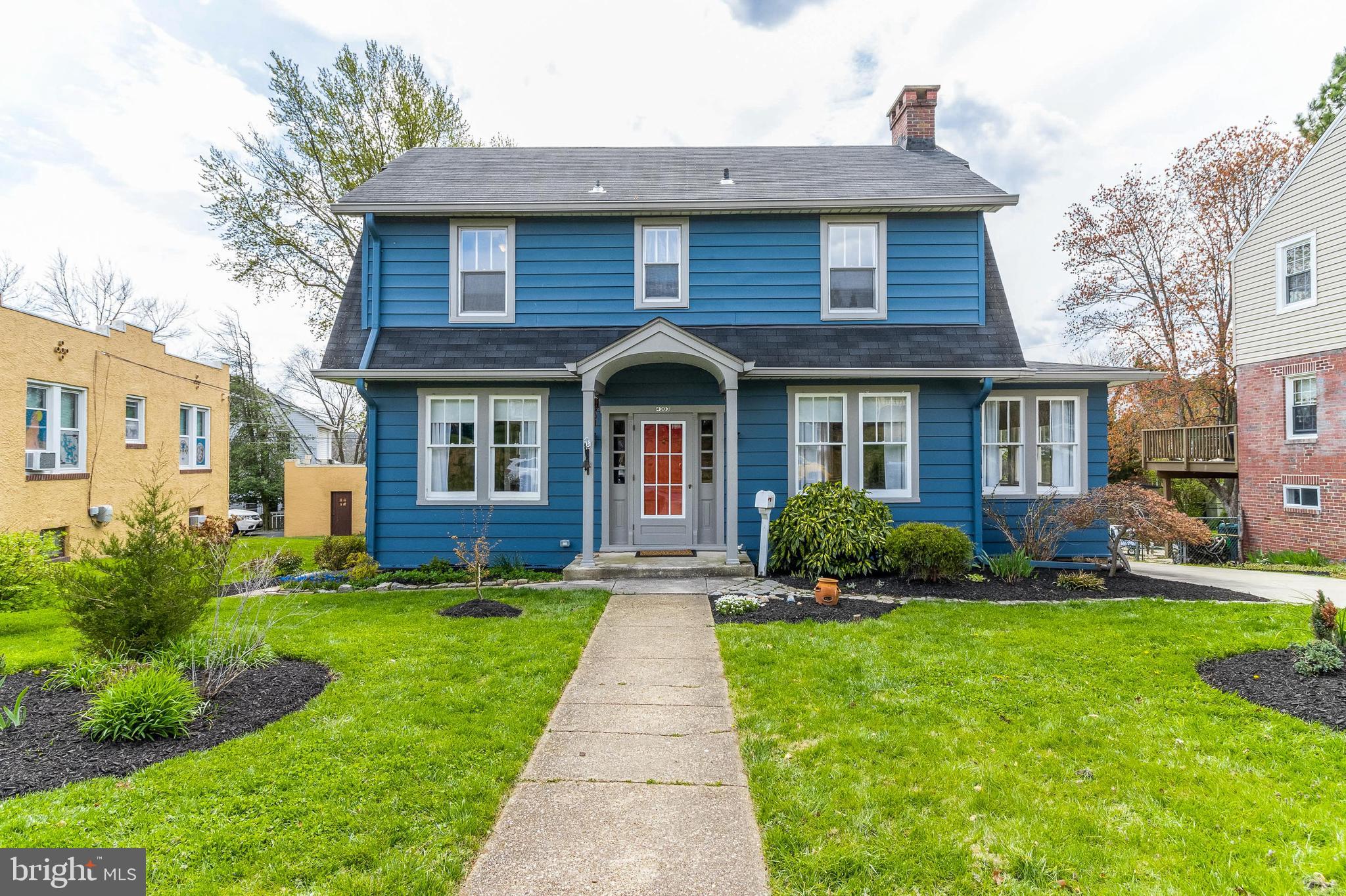 4303 Kensington Road Baltimore, MD 21229 - Photo 2 of 54