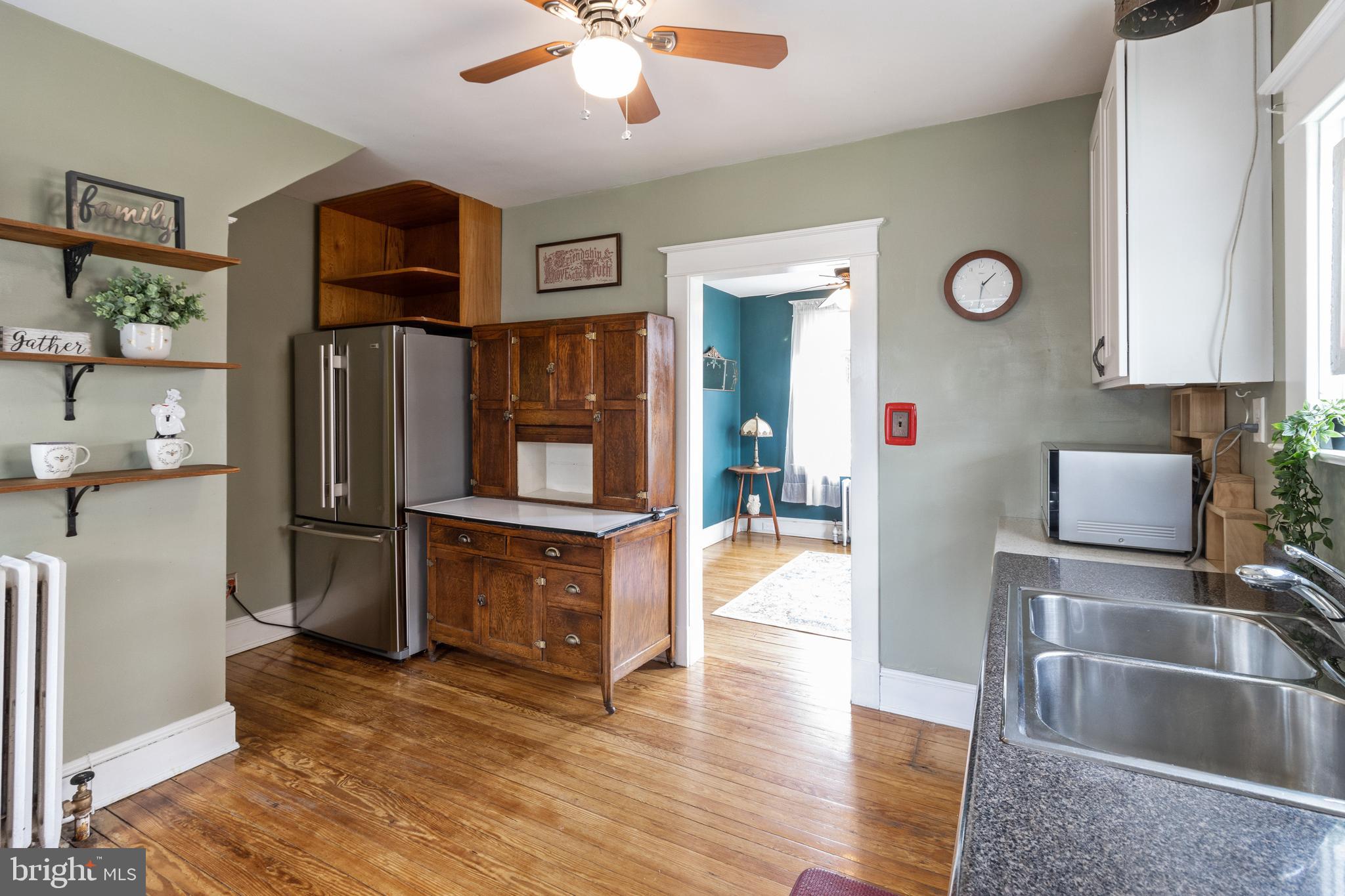 4303 Kensington Road Baltimore, MD 21229 - Photo 24 of 54