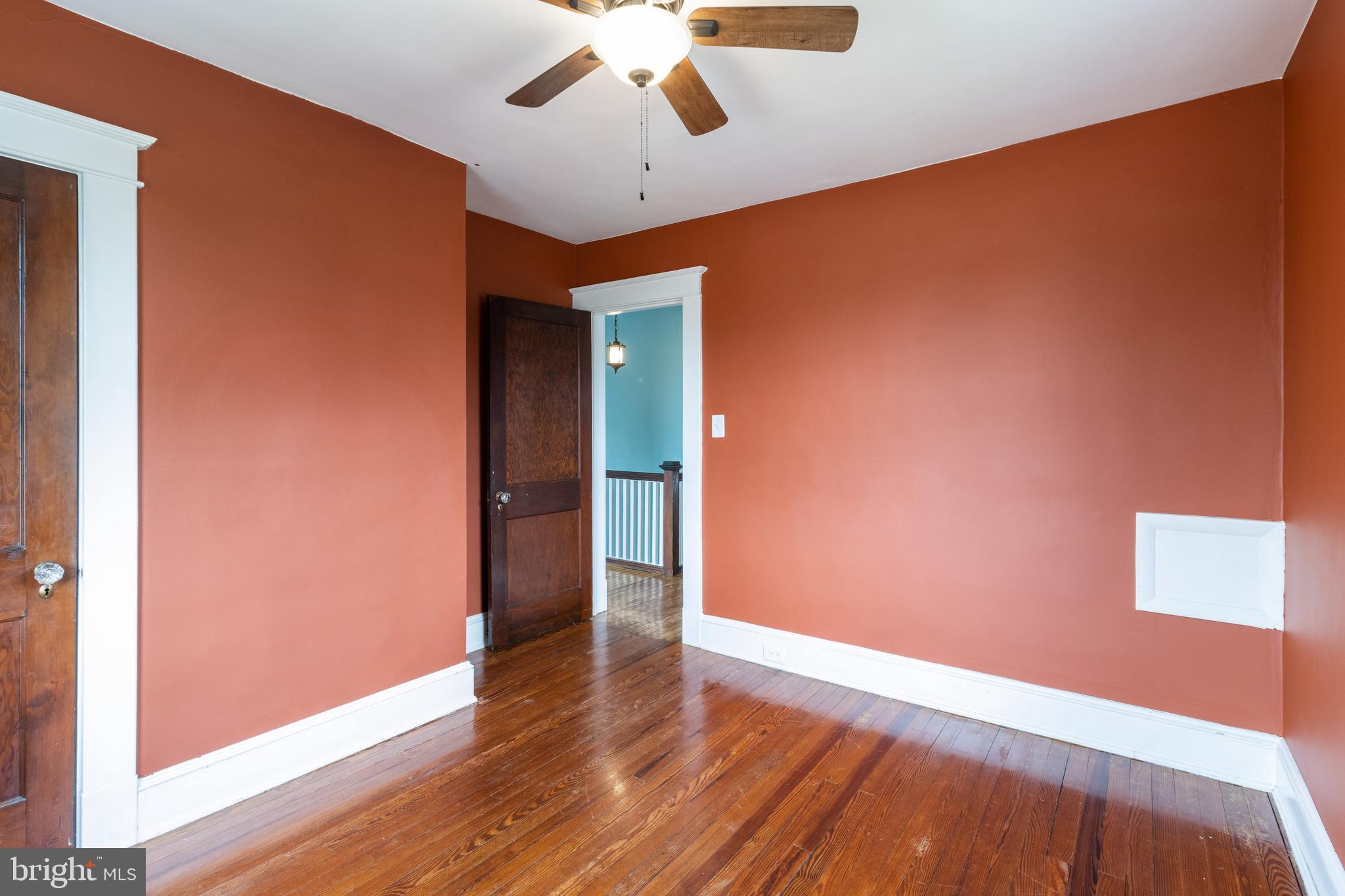 4303 Kensington Road Baltimore, MD 21229 - Photo 40 of 54