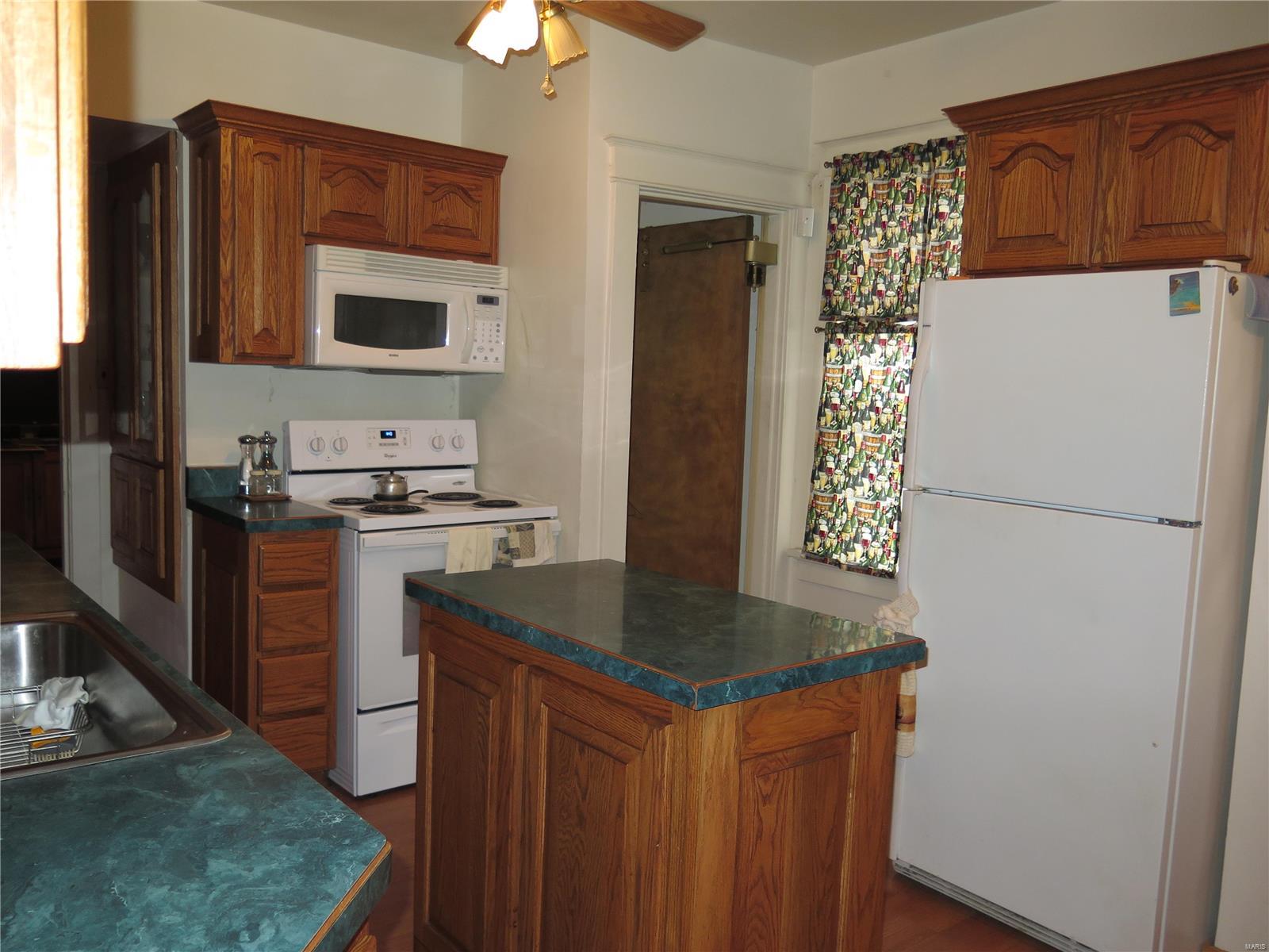2332 Woodson Road St. Louis, MO 63114 - Photo 11 of 27 Gallery Image 11