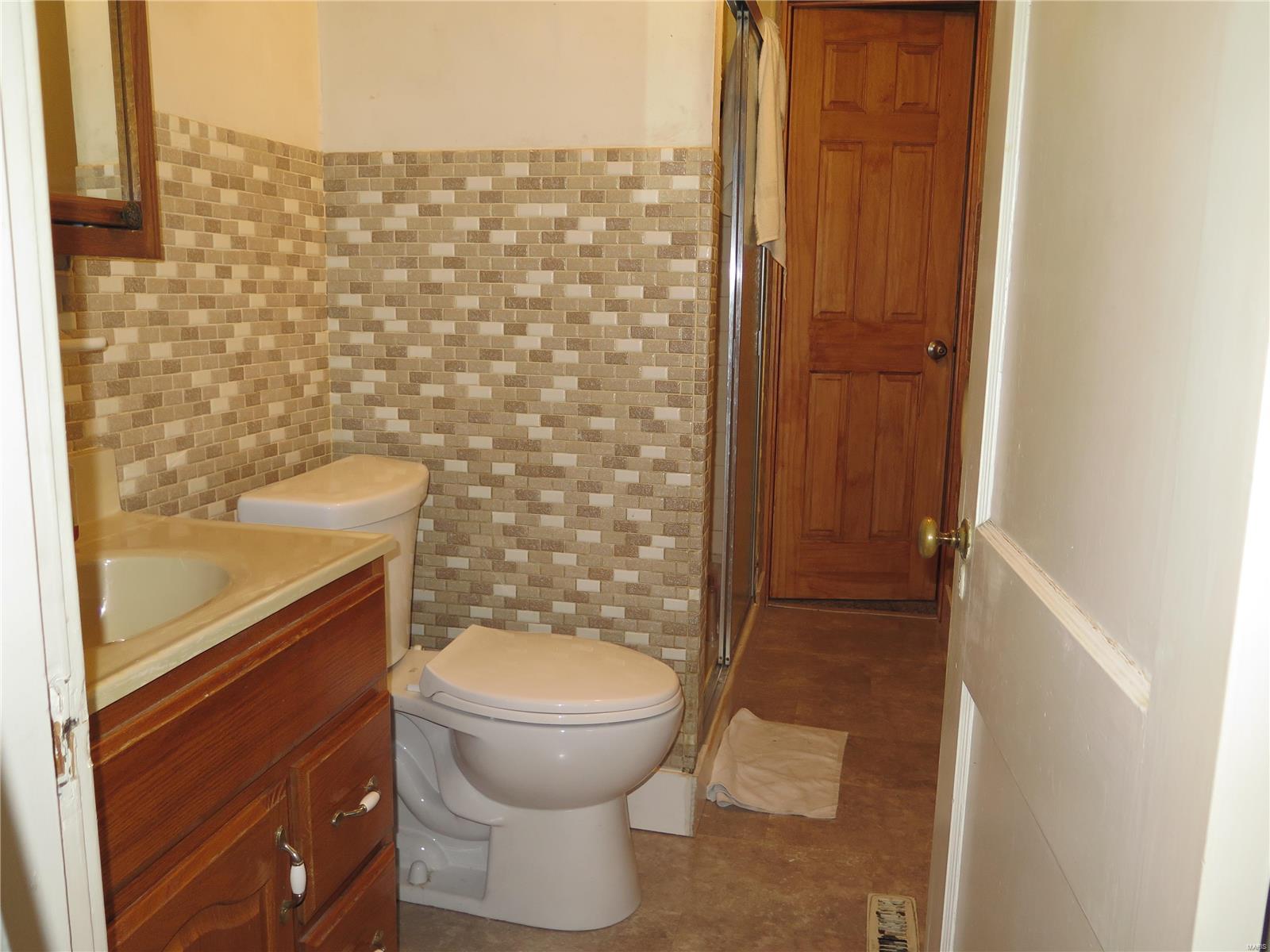 2332 Woodson Road St. Louis, MO 63114 - Photo 20 of 27 Gallery Image 20