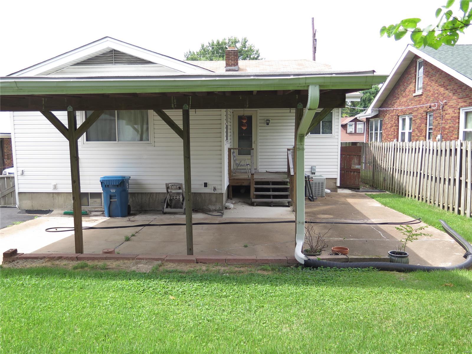 2332 Woodson Road St. Louis, MO 63114 - Photo 8 of 27 Gallery Image 8