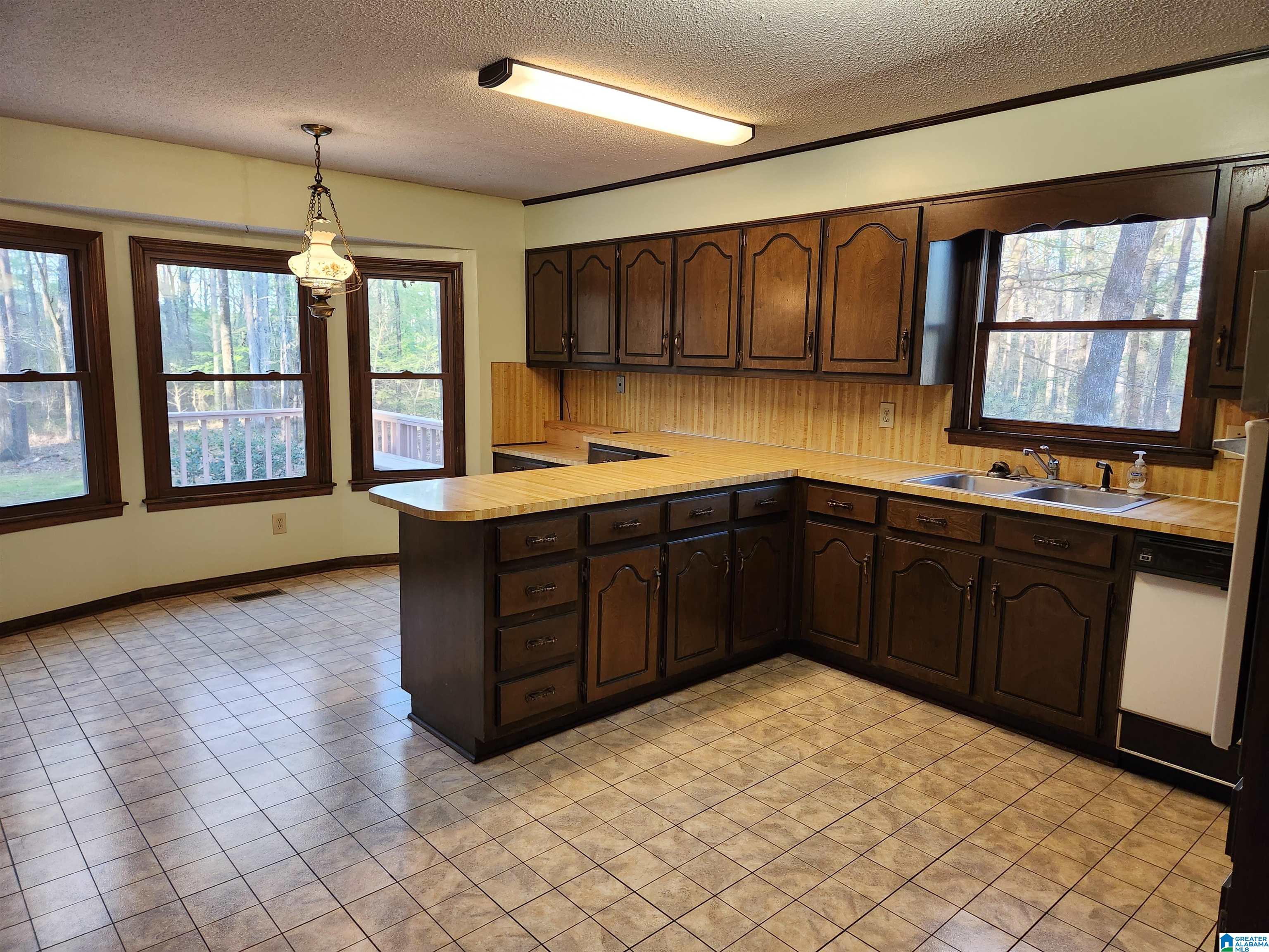 1411 Mission Hills Road Alabaster, AL 35007 - Photo 8 of 50
