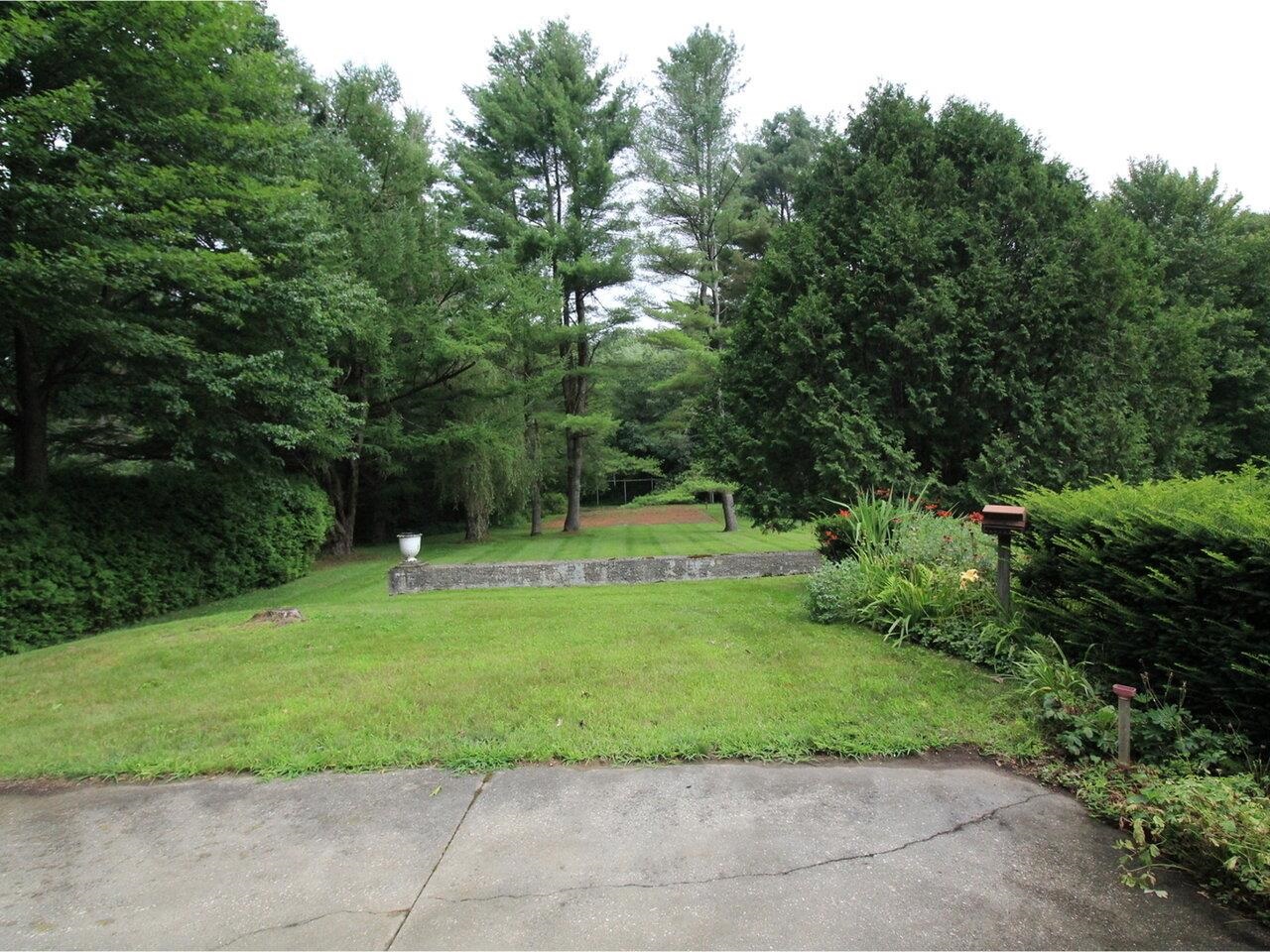 205 River Road Essex, VT 05452 - Photo 18 of 40 Gallery Image 18