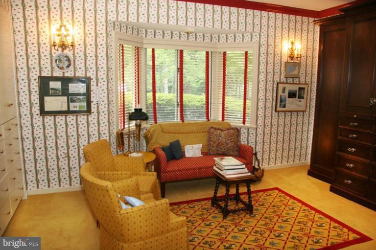 2429 Still Forest Road Pikesville, MD 21208 - Photo 4 of 26 Sitting Room