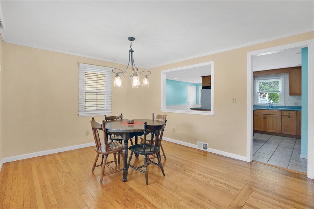 213 Clover Road Ludlow, MA 01056 - Photo 5 of 27 Gallery Image 5