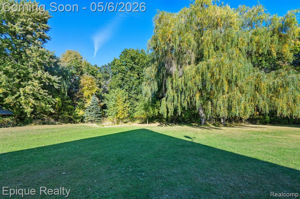 8150 Runyan Lake Road Fenton, MI 48430 - Photo 3 of 39