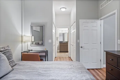 $315,000 | 2025 South Indiana Avenue, Unit 407, Chicago, IL 60616