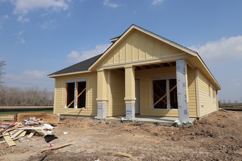 2714 Cottage Pk Drive Rosharon, TX 77583 - Photo 3 of 11 Let us show you how our advanced framing techniques have stood the test of time and allow more insulation for a quieter and more energy efficient home.