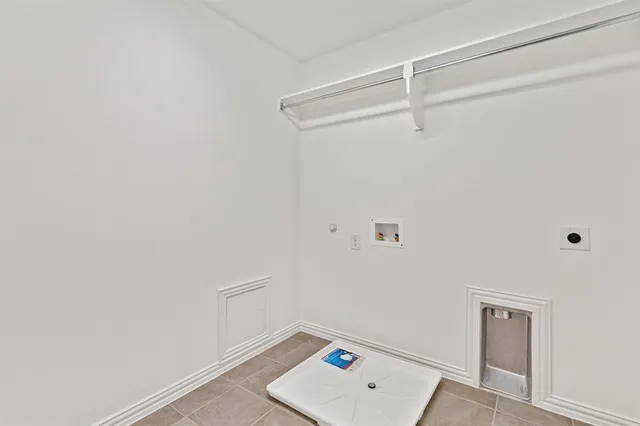 a view of a back yard from a balcony