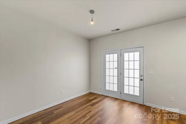 $2,000 | 3323 Major Samuals Way, Charlotte, NC 28208