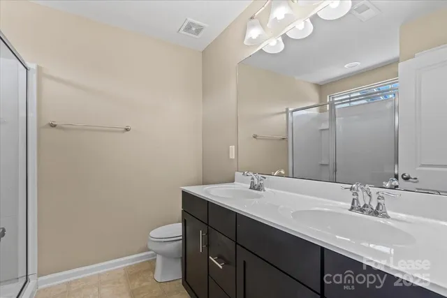 $2,000 | 3323 Major Samuals Way, Charlotte, NC 28208