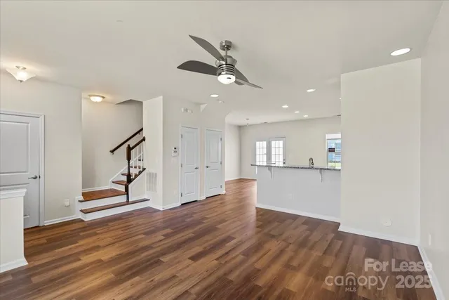 $2,000 | 3323 Major Samuals Way, Charlotte, NC 28208