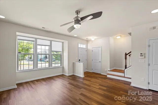 $2,000 | 3323 Major Samuals Way, Charlotte, NC 28208