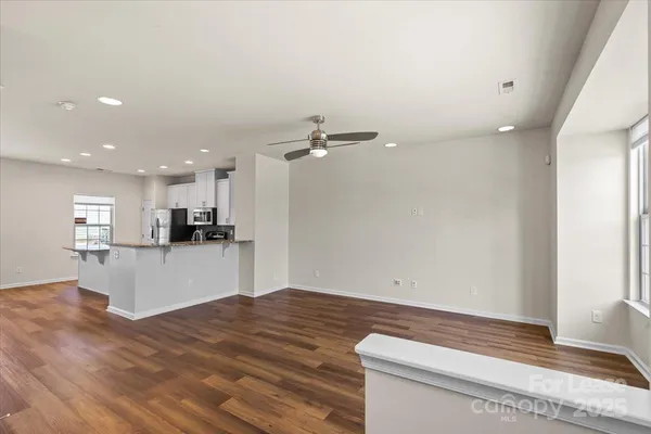 $2,000 | 3323 Major Samuals Way, Charlotte, NC 28208