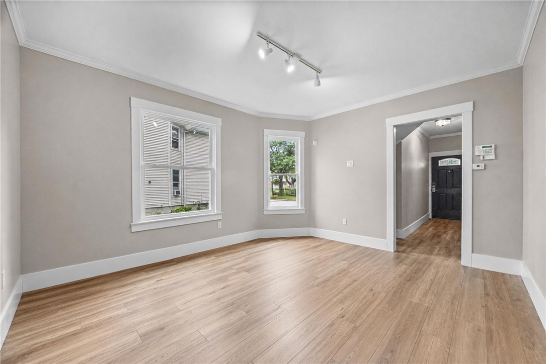 185 Columbia Avenue Rochester, NY 14608 - Photo 5 of 25