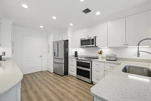 $7,000 | 1325 St Davids Lane, Vero Beach, FL 32967