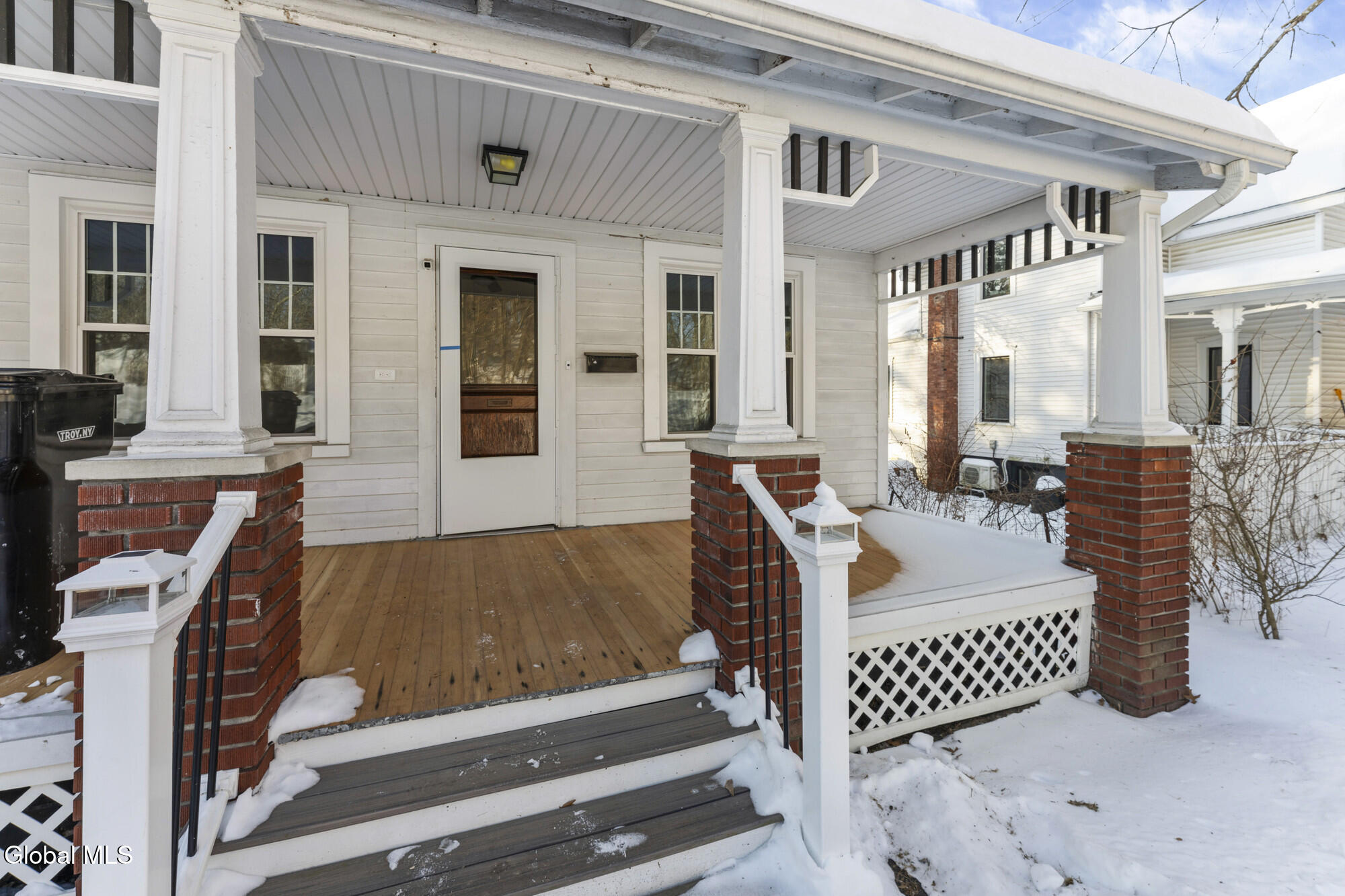 40 Brunswick Road Troy, NY 12180 - Photo 3 of 37 0 Front 4