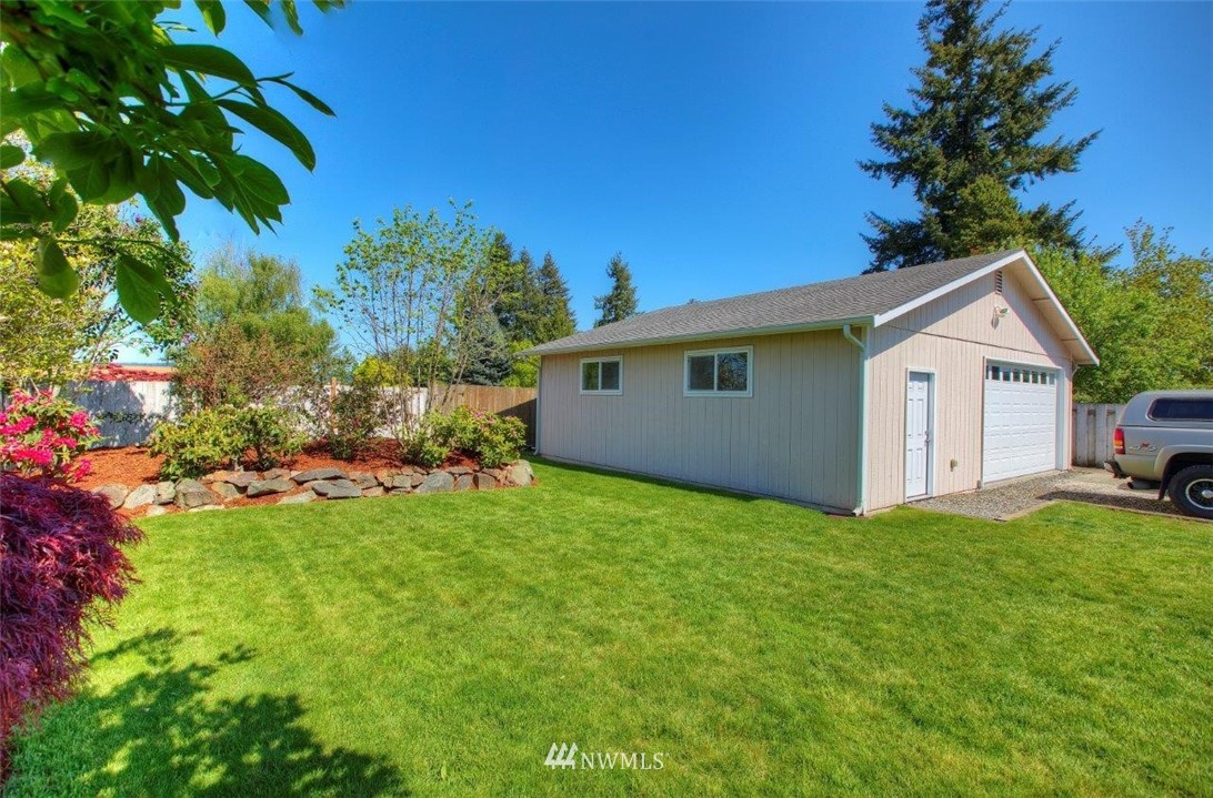 1708 Edmonds Way Southeast Renton, WA 98058 - Photo 20 of 22 Gallery Image 20