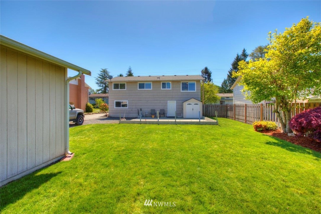 1708 Edmonds Way Southeast Renton, WA 98058 - Photo 21 of 22 Gallery Image 21