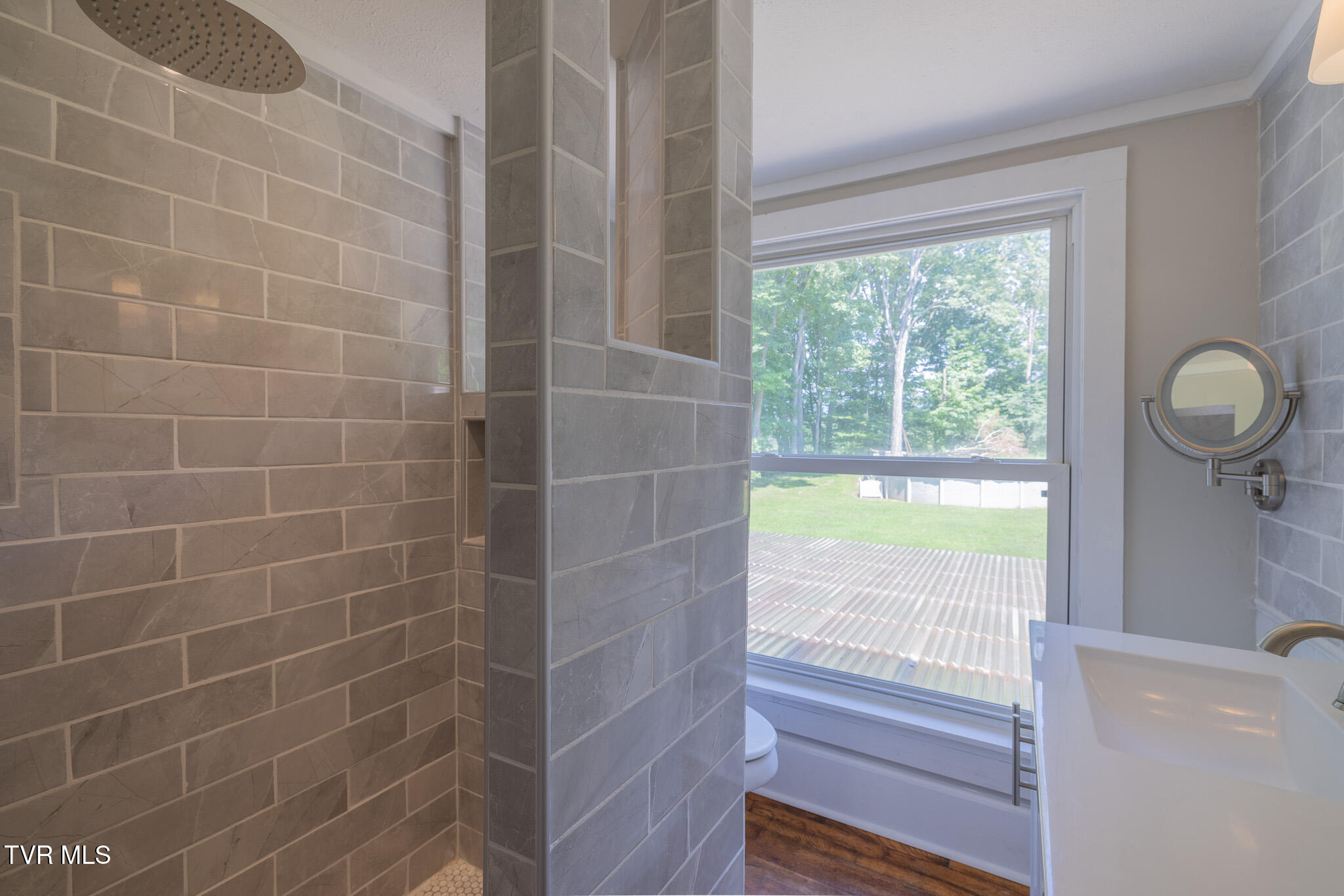 31232 Hollyfield Road Damascus, VA 24236 - Photo 30 of 46 1R9A5664-HDR