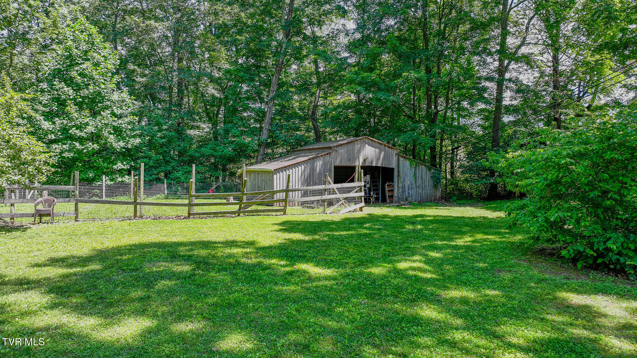 31232 Hollyfield Road Damascus, VA 24236 - Photo 37 of 46 dji_fly_20250623_150600_0180_17507061708