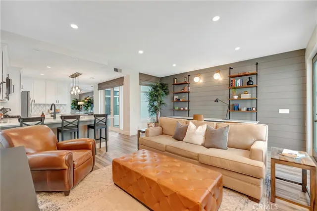 $7,995 | 310 18th Street, Huntington Beach, CA 92648