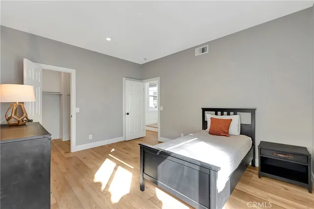 $7,995 | 310 18th Street, Huntington Beach, CA 92648