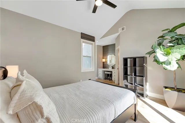 $7,995 | 310 18th Street, Huntington Beach, CA 92648