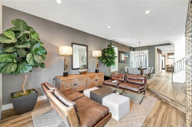 $7,995 | 310 18th Street, Huntington Beach, CA 92648