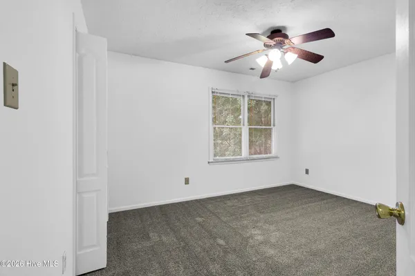 $2,100 | 1824 Caracara Drive, New Bern, NC 28560