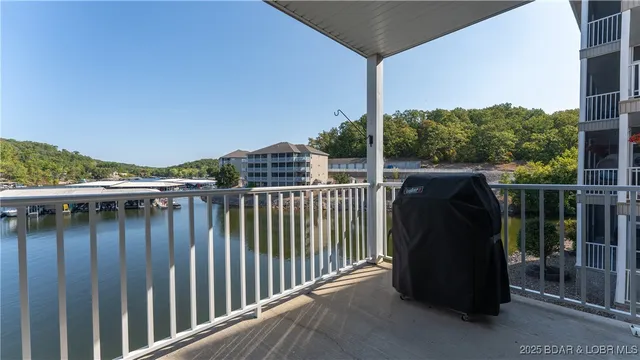 $475,000 | 20314 Timberlake Village Drive, Unit 622, Rocky Mount, MO 65072