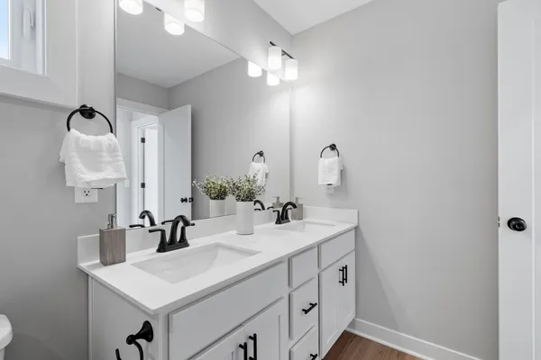 $3,115 | 11662 203rd Street West, Lakeville, MN 55044