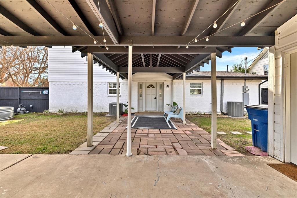 8635 Strathmore Drive Dallas, TX 75238 - Photo 27 of 35