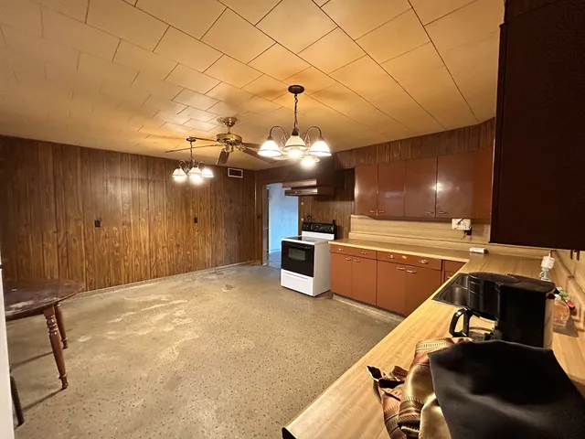 $1,000 | 806 Jackson Street, Borger, TX 79007