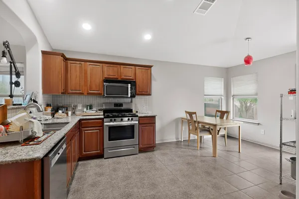 $2,050 | 12001 Broten Street, Austin, TX 78748