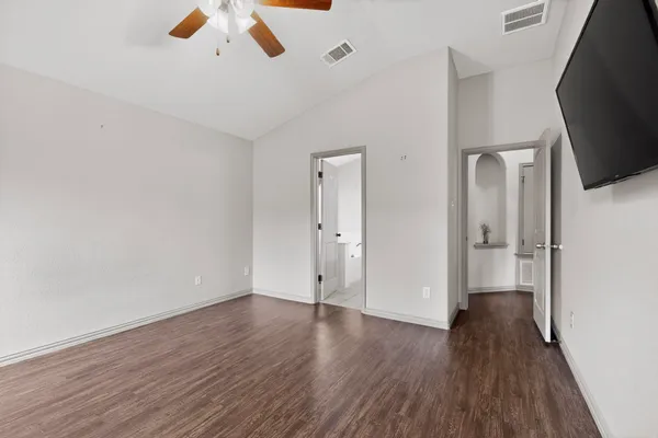 $2,050 | 12001 Broten Street, Austin, TX 78748