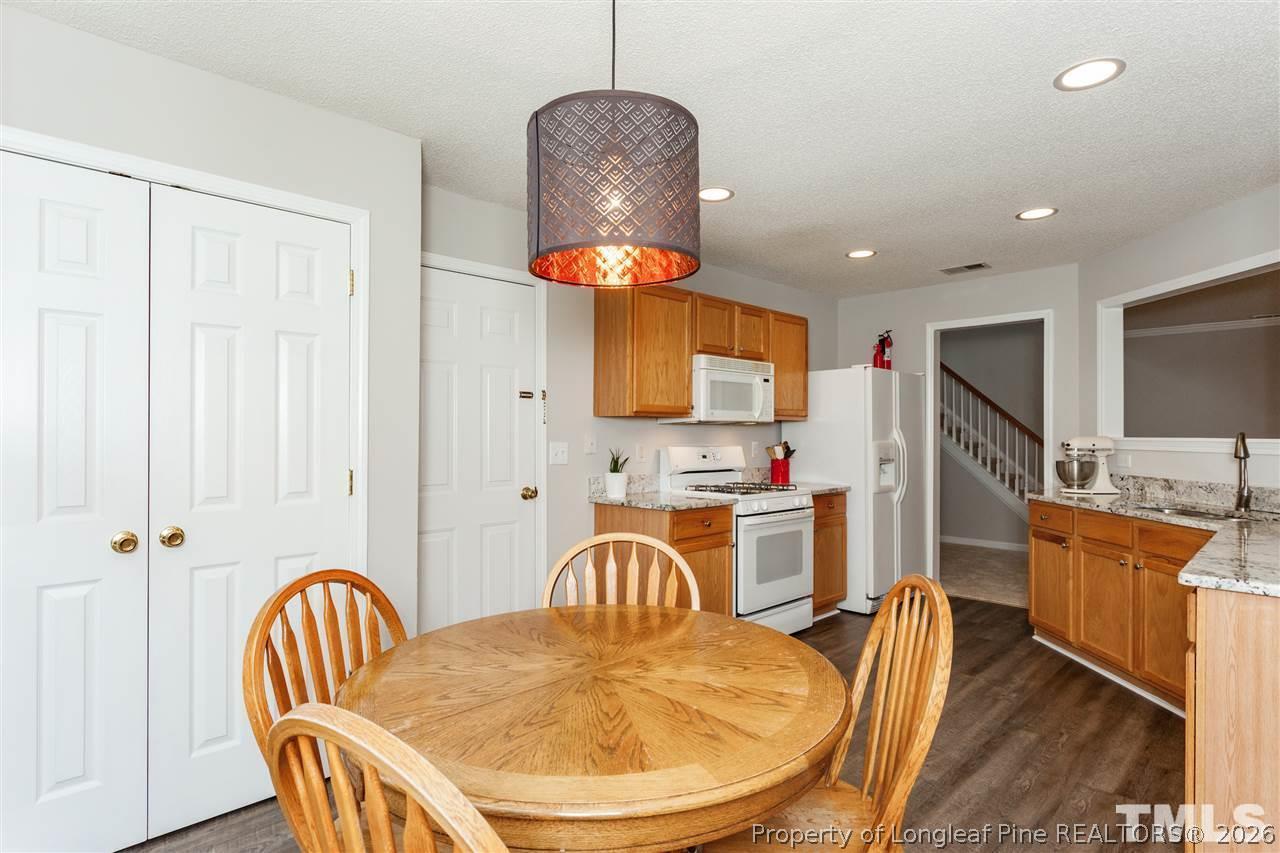 109 Chilmark Ridge Drive Holly Springs, NC 27540 - Photo 9 of 25 Photo #9
