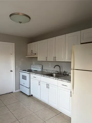 $1,700 | 5793 Oleander Drive, Orlando, FL 32807