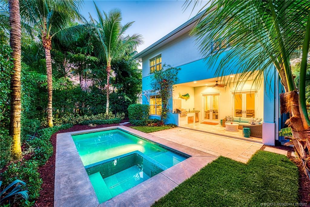213 Coconut Avenue Stuart, FL 34996 - Photo 18 of 27 Gallery Image 18