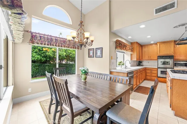 $1,099,990 | 2557 Braden Place, Riverside, CA 92503