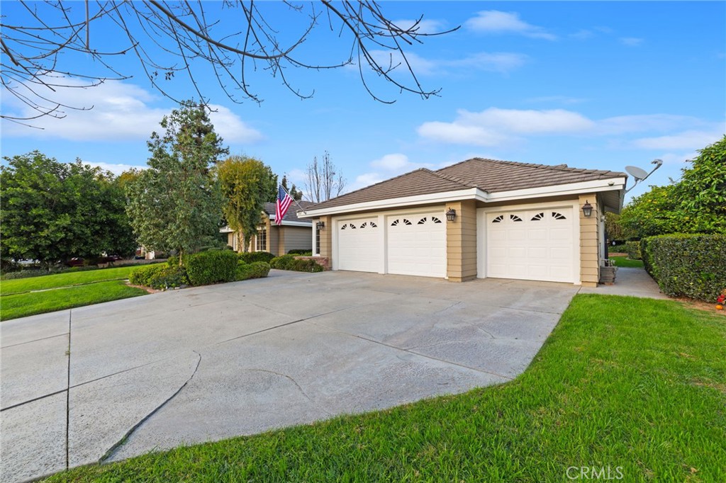 2557 Braden Place Riverside, CA 92503 - Photo 6 of 40