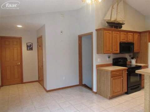 7216 North Webster Road Mount Morris, MI 48458 - Photo 4 of 21 20418167-3.JPG
