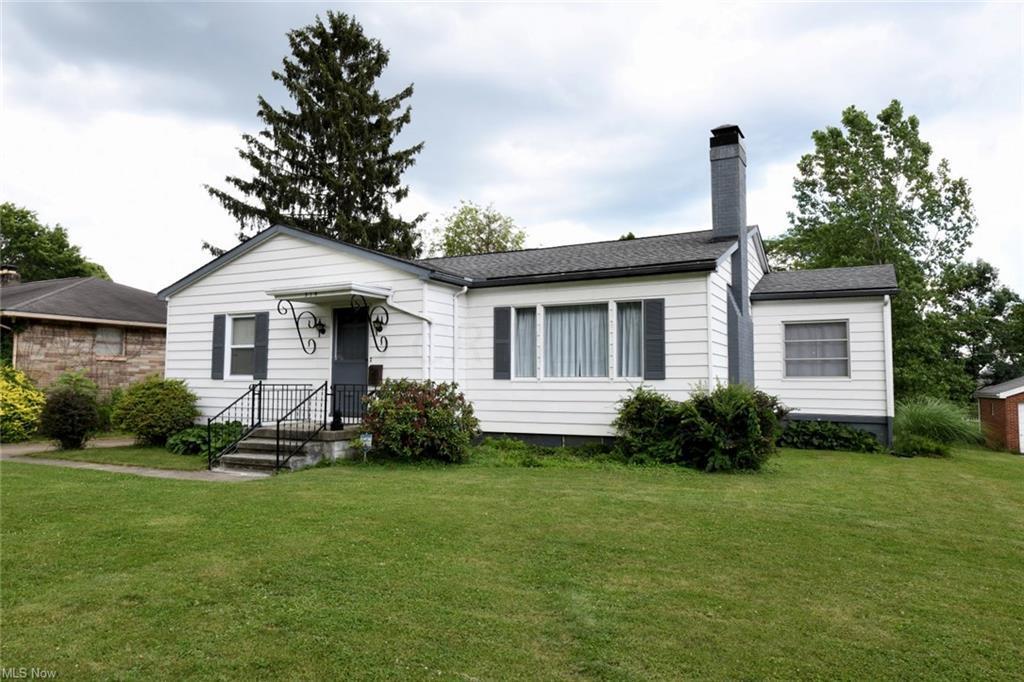 514 Harding Road Zanesville, OH 43701 - Photo 1 of 14